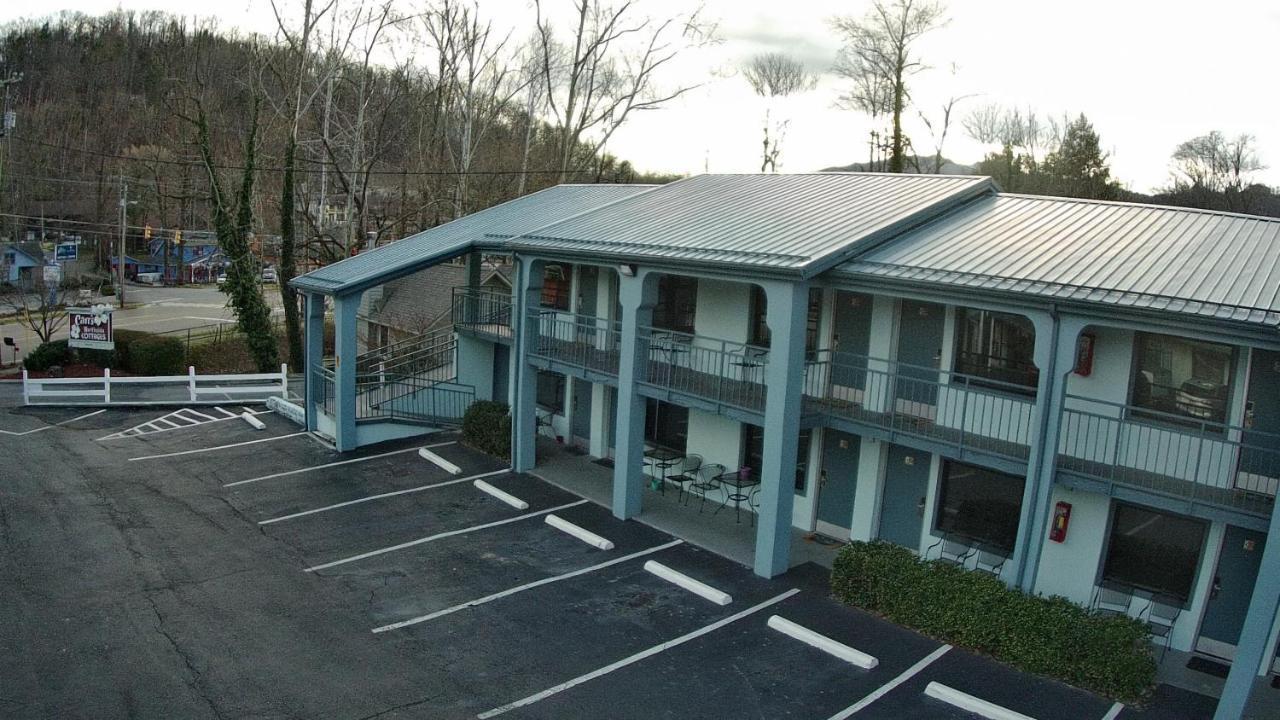 Country Town N' Suites Гатлинбург Экстерьер фото