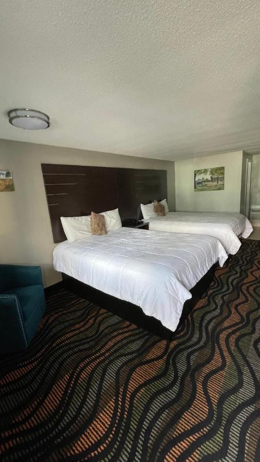 Country Town N' Suites Гатлинбург Экстерьер фото
