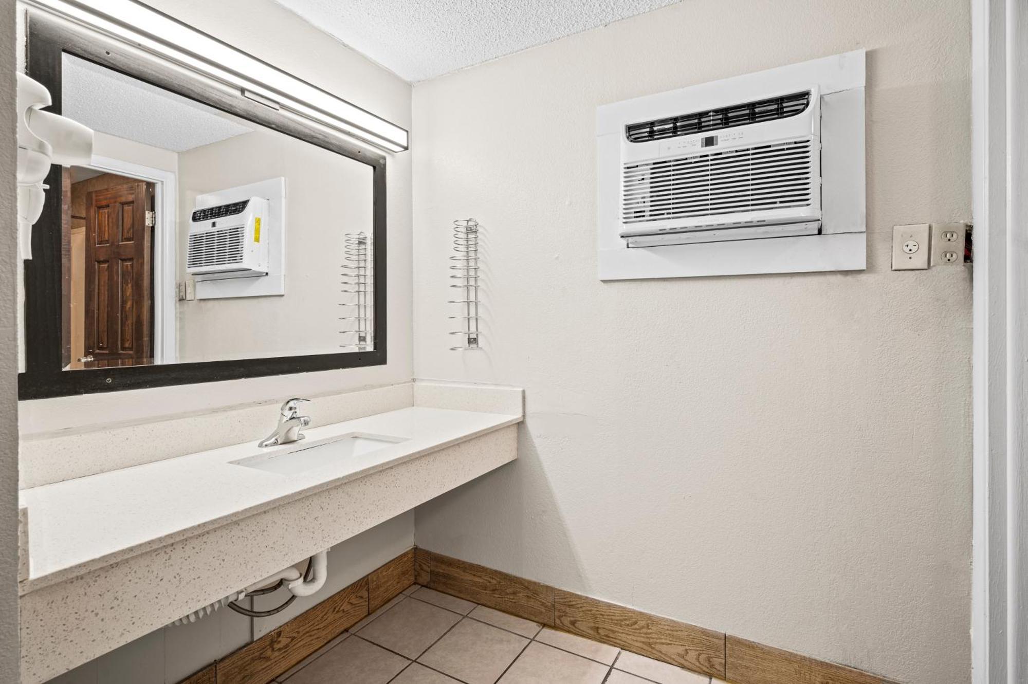 Country Town N' Suites Гатлинбург Экстерьер фото